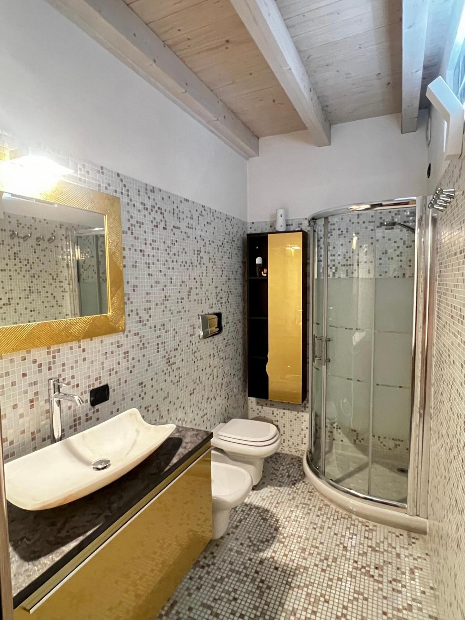 Rossi Lake Family Oliveto Lario Exterior photo